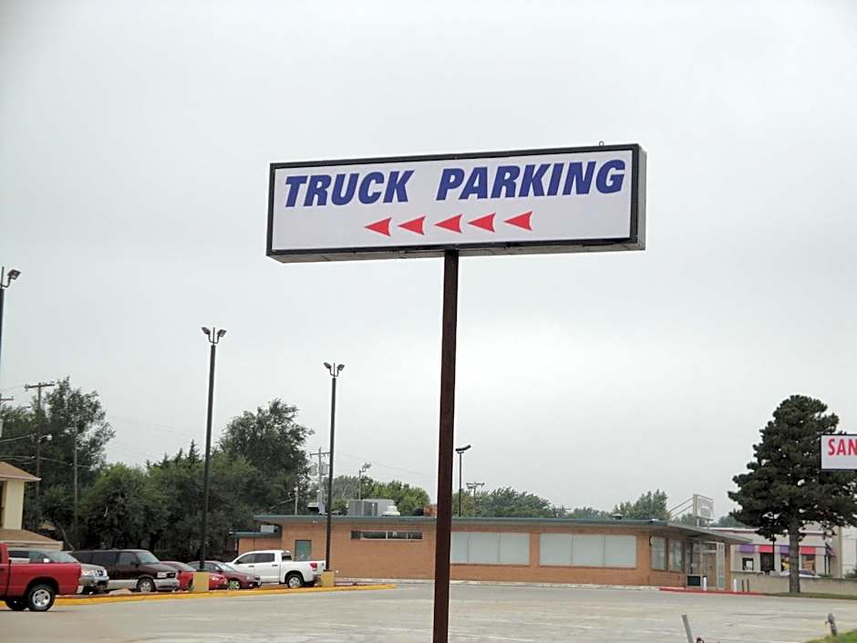 Sands Inn & Suites – Woodward, OK