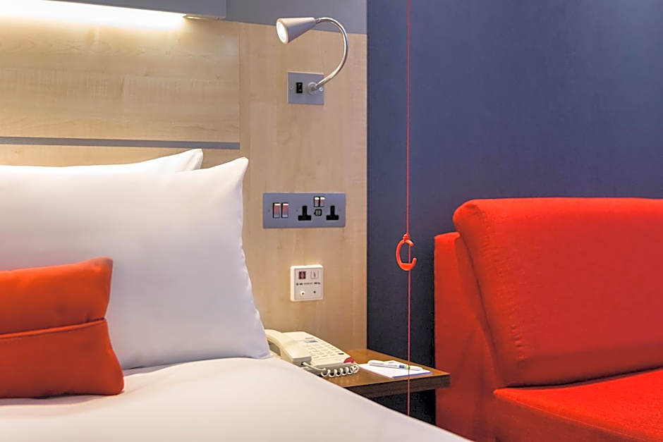 Holiday Inn Express London - Watford Junction By IHG