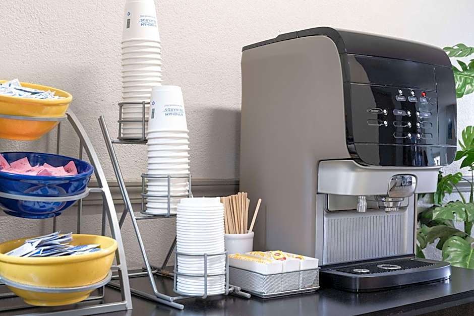 Days Inn by Wyndham Ardmore