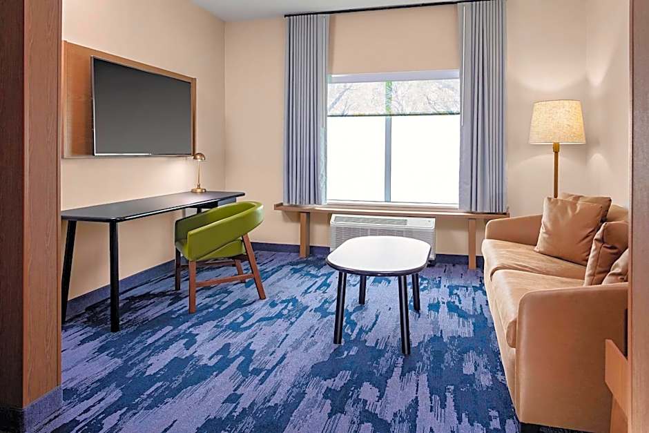 Fairfield Inn & Suites by Marriott Port Clinton Waterfront