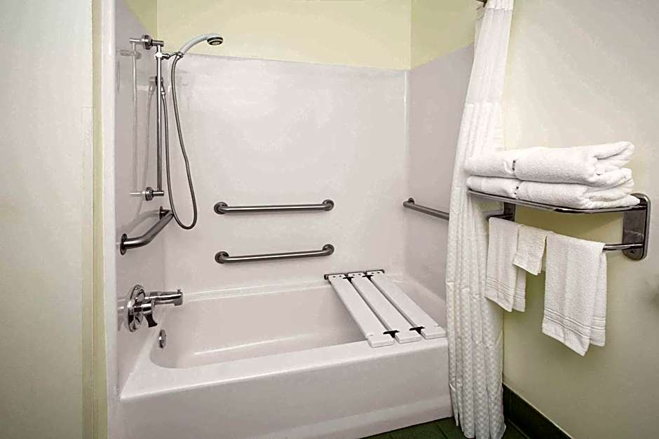 Microtel Inn & Suites By Wyndham Tifton
