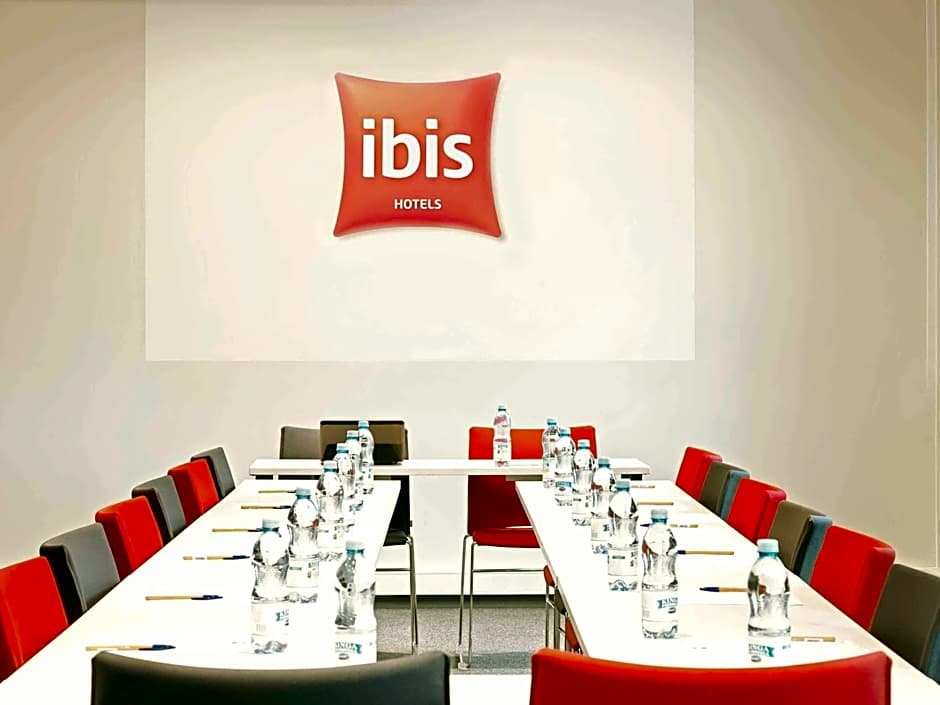 Ibis Warszawa Ostrobramska