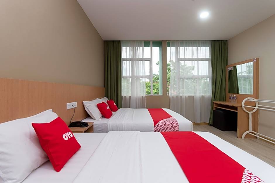 Capital O 89344 Labuan Avenue Hotel