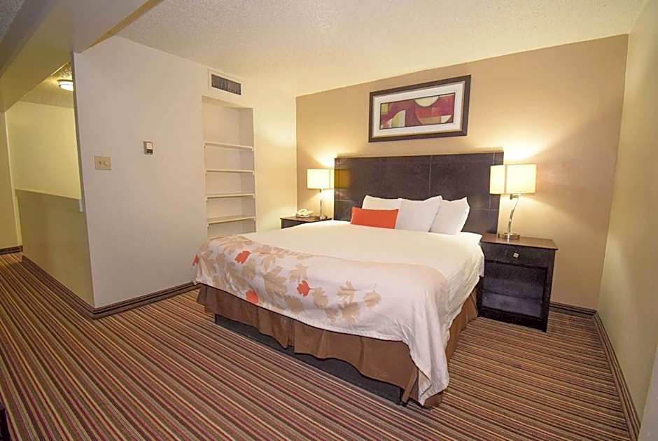 Hawthorn Extended Stay by Wyndham Richardson
