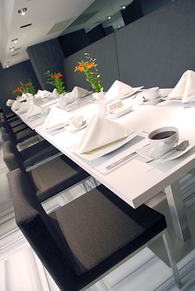 Met Boutique Hotel