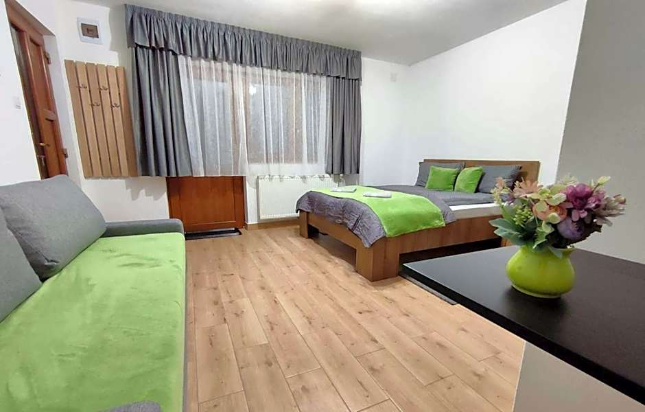 Kodaros Studio Parajd