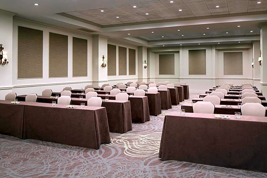 Courtyard by Marriott New Orleans French Quarter/Iberville