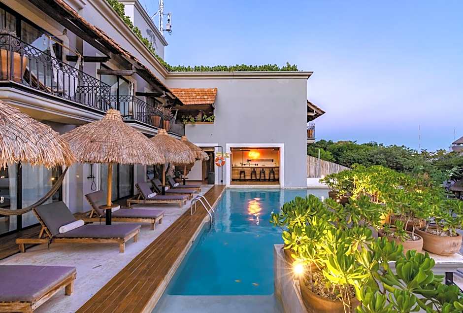 Caribbean Paradise Boutique Hotel