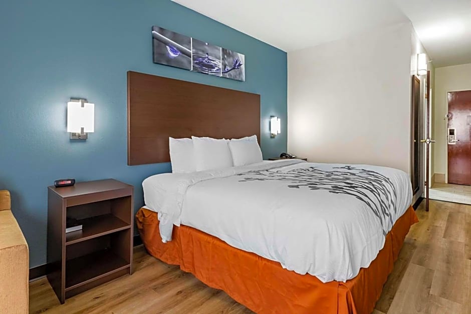Sleep Inn & Suites