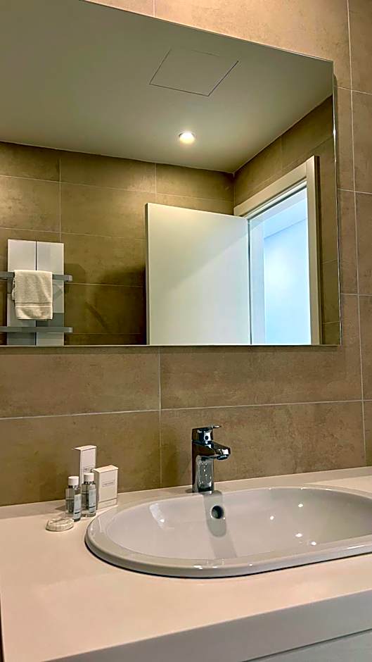 Sunraf Luxe Apartments