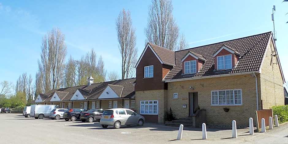 Roydon Marina Village Hotel