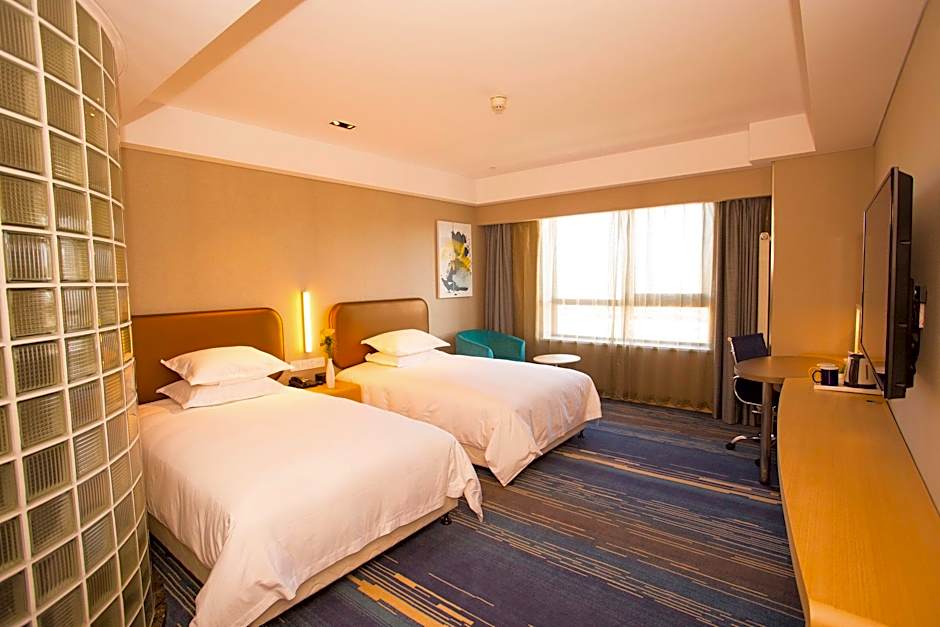 Holiday Inn Express Chifeng Hongshan By IHG