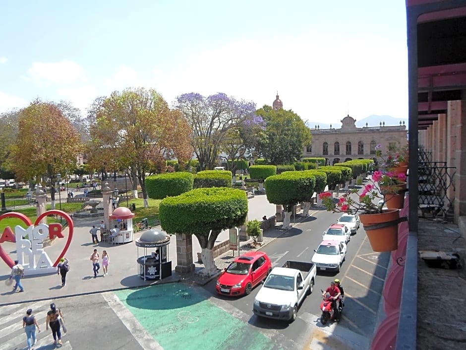Hotel Virrey De Mendoza
