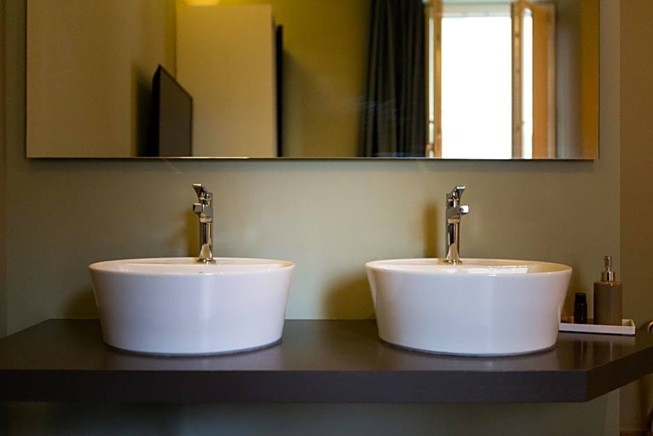 GOGO` Boutique Hotel