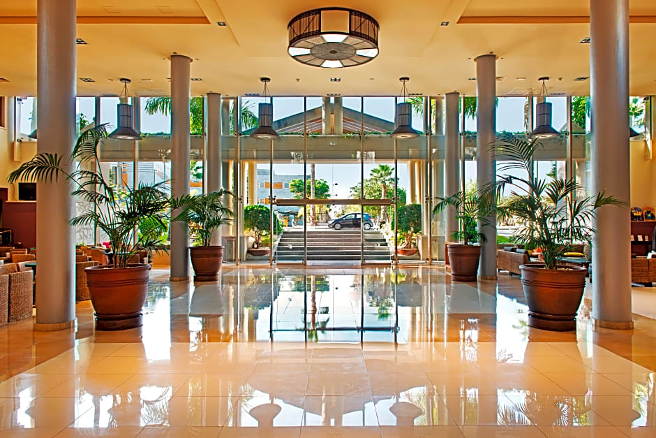 Marylanza Suites & Spa