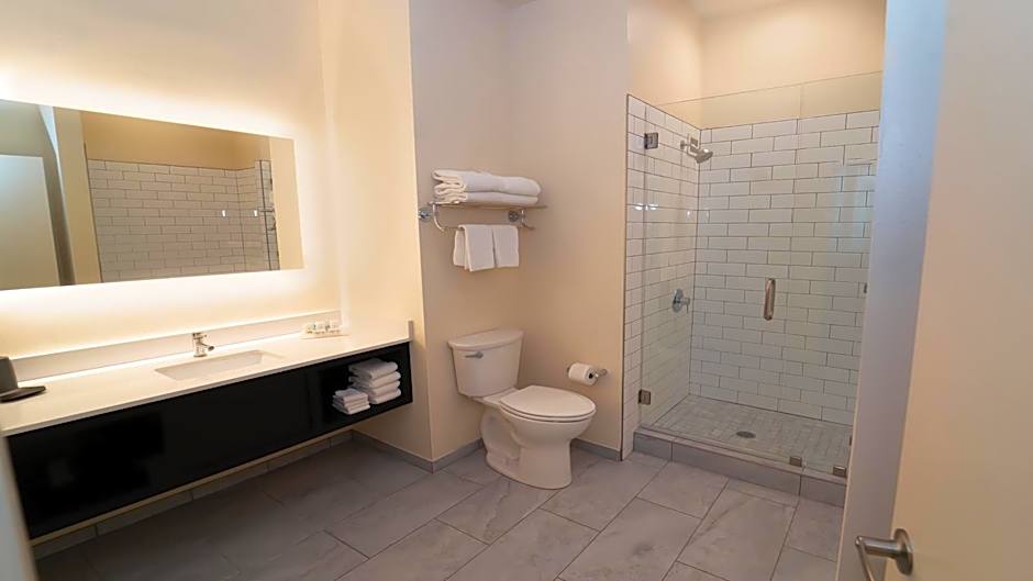 Holiday Inn New Orleans West Bank Tower By IHG