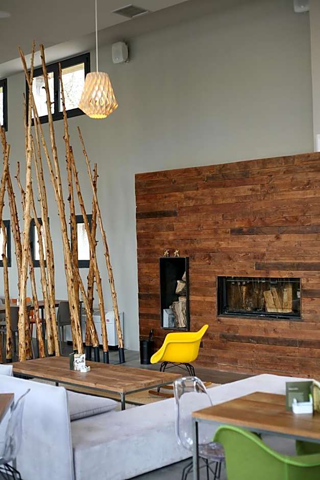 Oniropetra Boutique Hotel