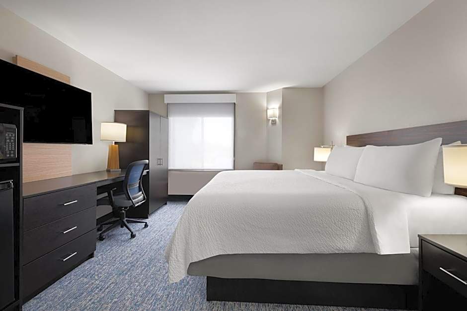 Garner Topeka West By IHG