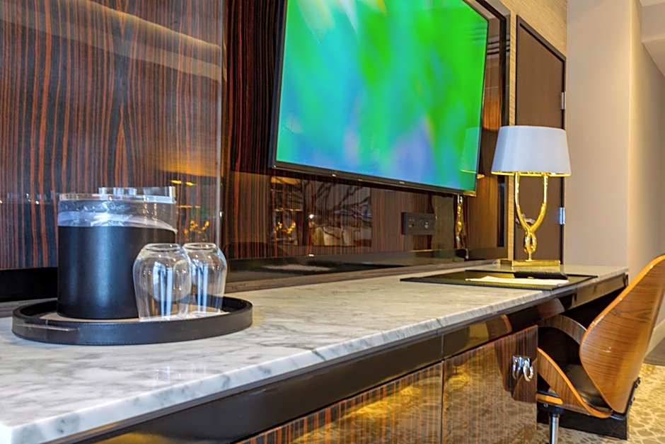 K Tower Boutique Hotel By Lucerna