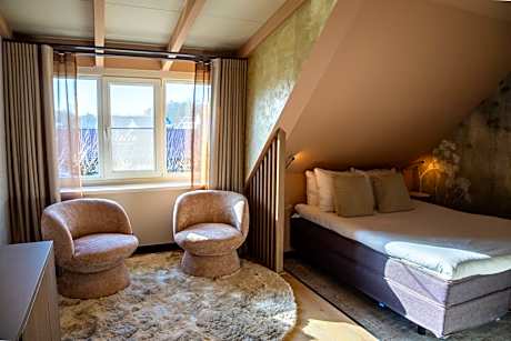 Double Theme Room