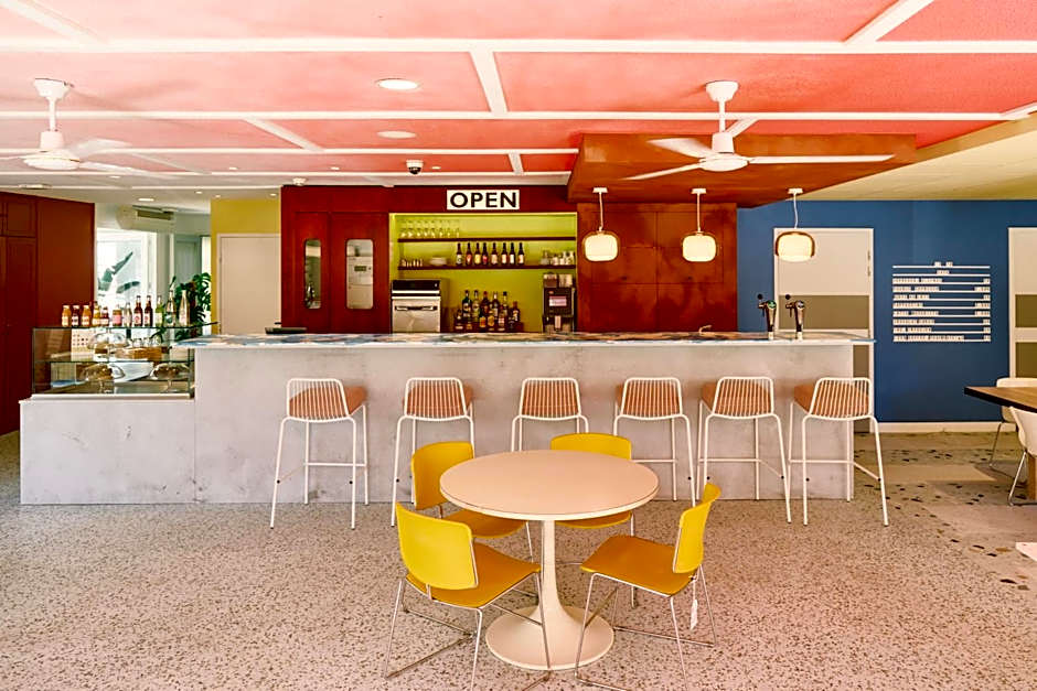 Greet Hotel Versailles - Voisins Le Bretonneux