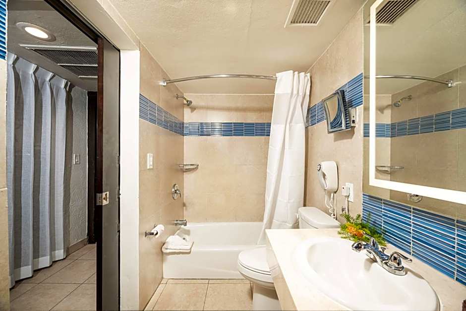 Windward Passage Hotel