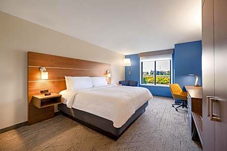 King Room - Hearing Accessible/Non-Smoking