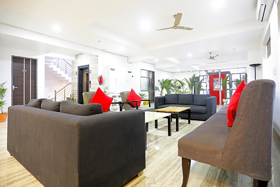 OYO Townhouse 398 Cloud Bay