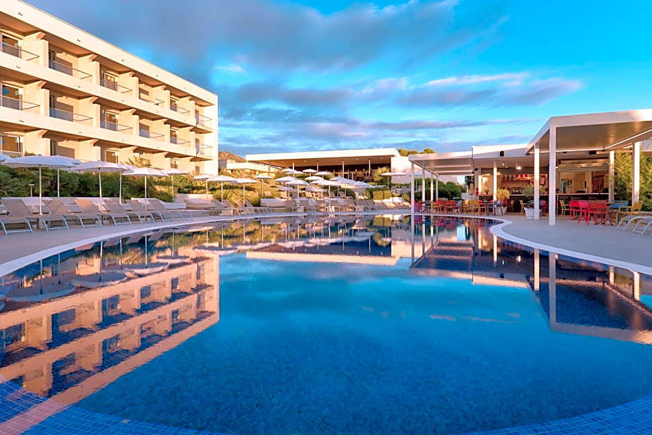 Pharos Hvar Bayhill Hotel