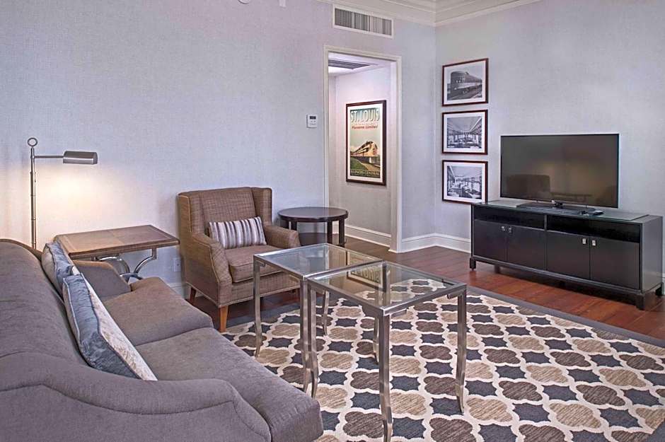 St Louis Union Station Hotel Curio Collection by Hilton