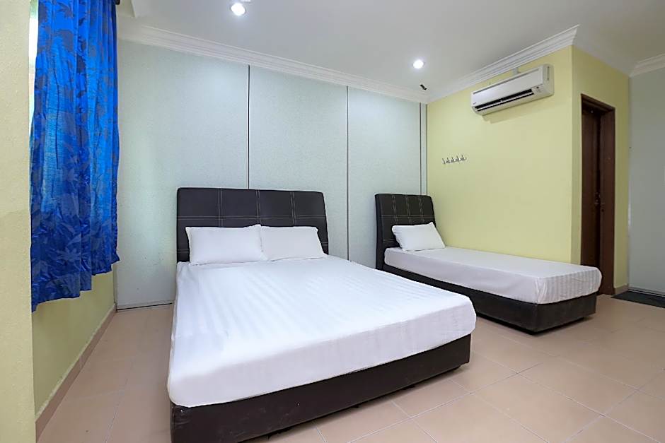 SPOT ON 89857 Azra Inn (Rumah Tumpangan)