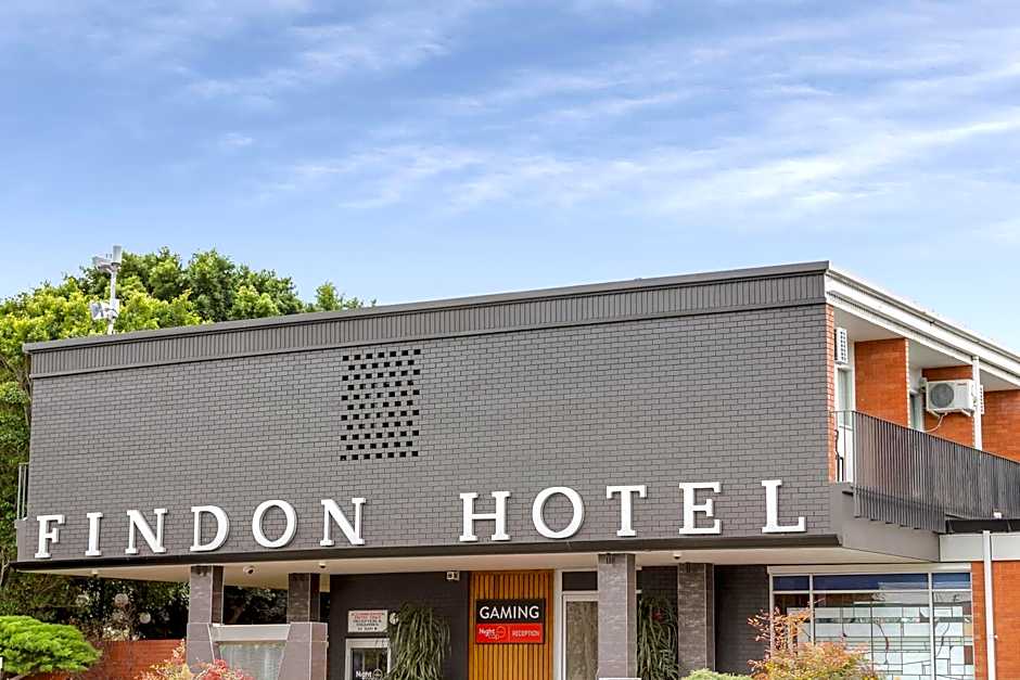 Nightcap at Findon Hotel