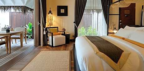 Beach Family Suite with Private Pool