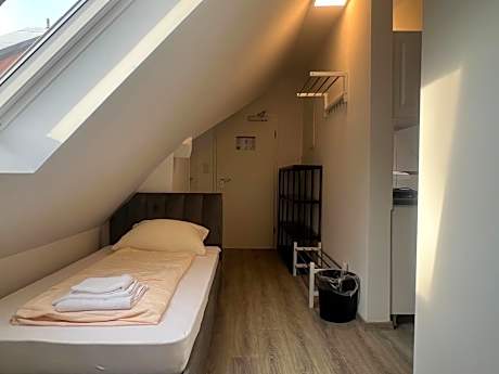 Dreibettzimmer mit Küche
