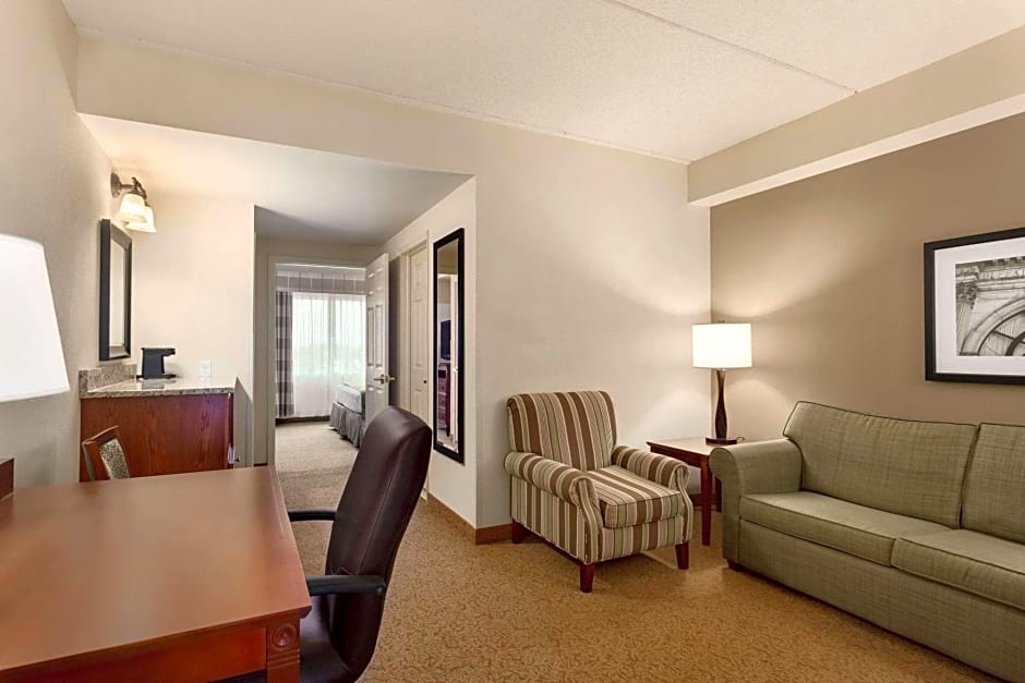 Country Inn & Suites by Radisson, Buffalo South I-90, NY