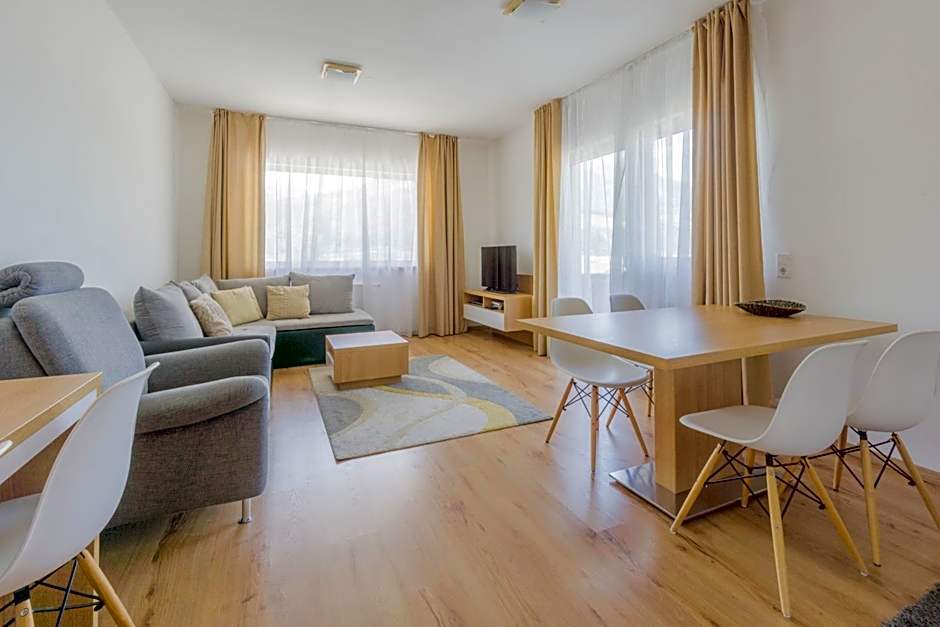 Praga Apartments & Restaurant Zell am See-Kaprun