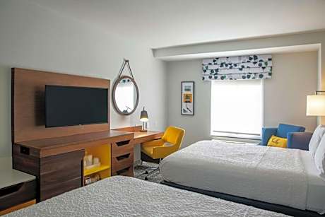 2 Queen Beds Nonsmoking