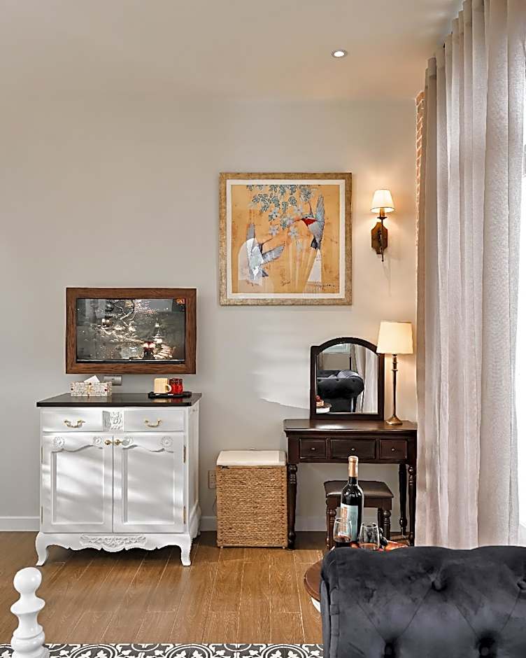 THE LUNA - Boutique Hotel