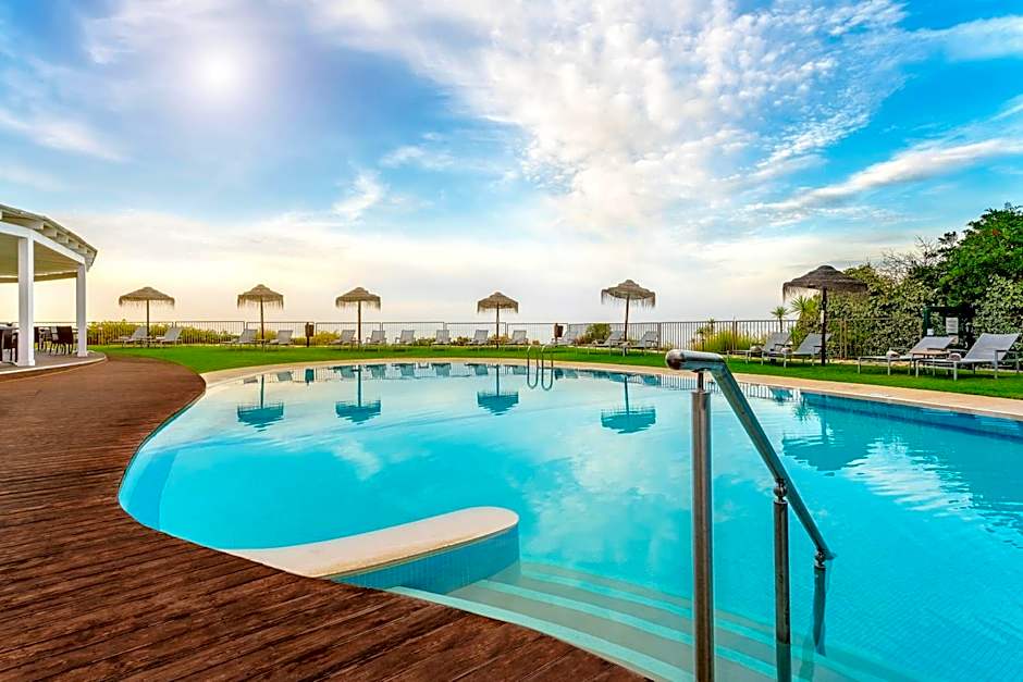 AP Oriental Beach
