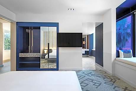 Luxe Level Vista Suite, Suite, 1 King