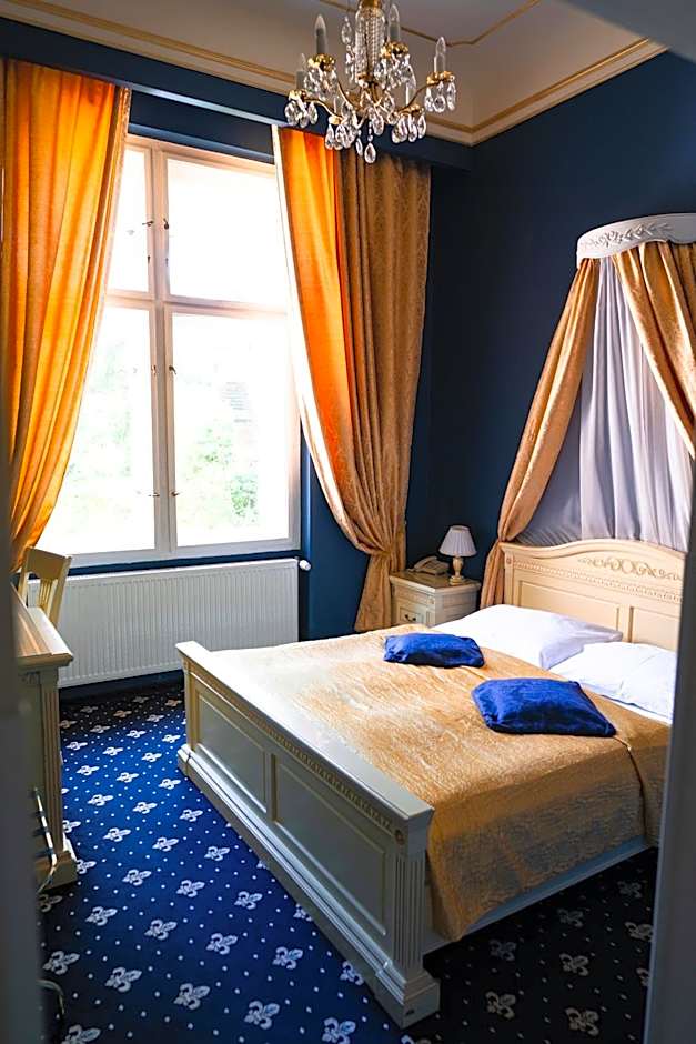 Alisa Hotel