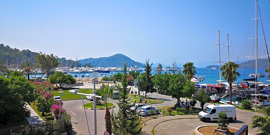 Marina Bay Gocek
