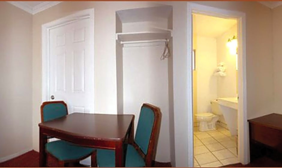 Sunset Inn and Suites West Sacramento