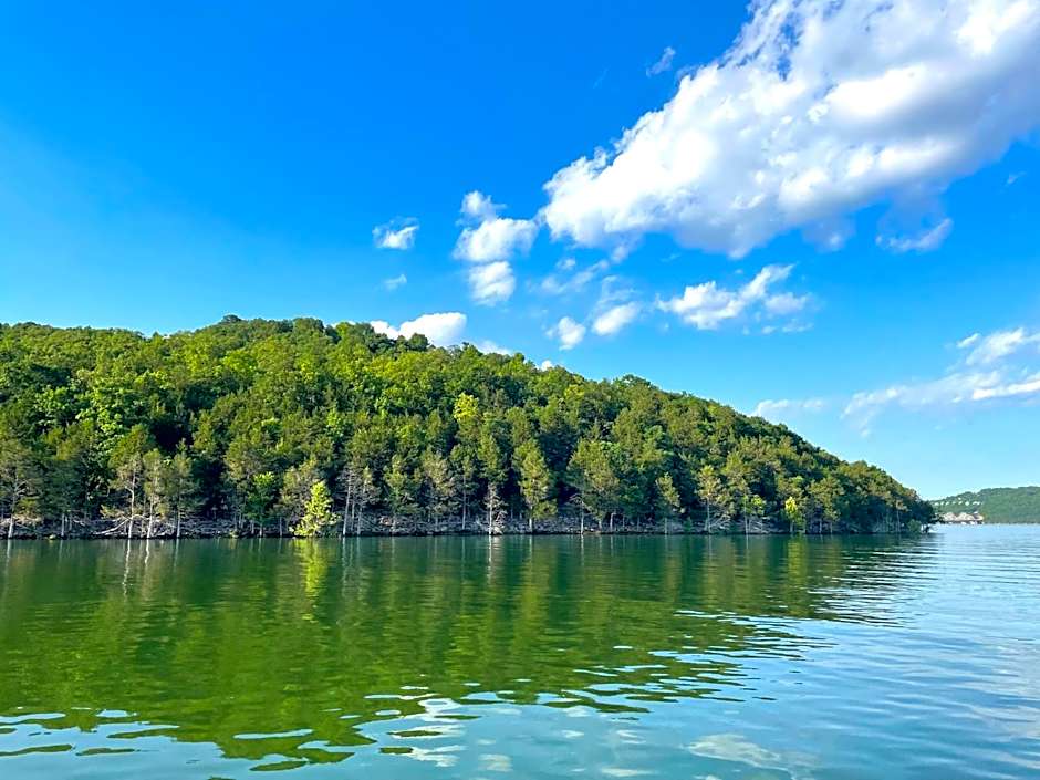 Rockwood Condos on Table Rock Lake With Boat Slips