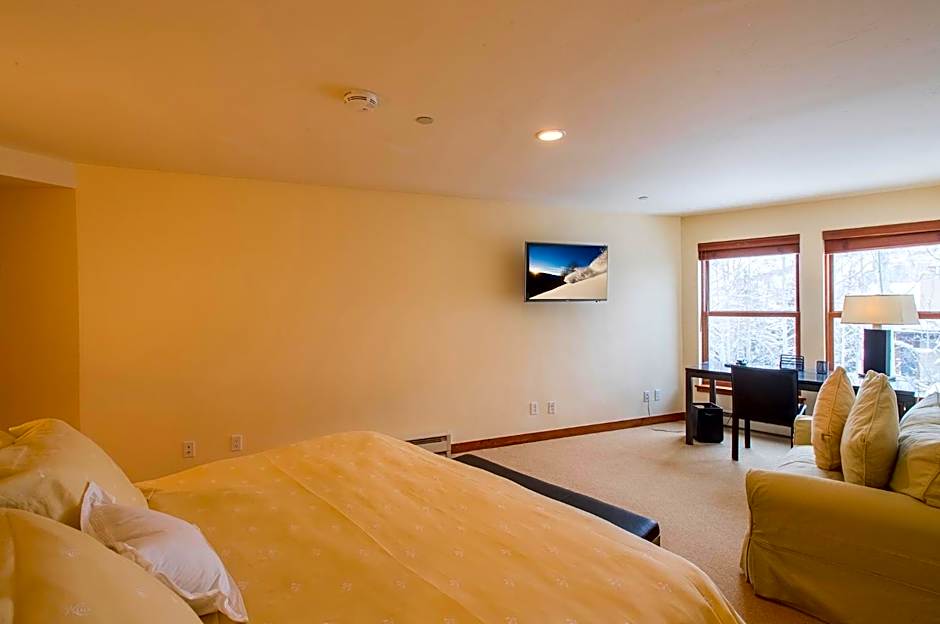 Northwood's Ski-In Ski-Out by Vail Realty