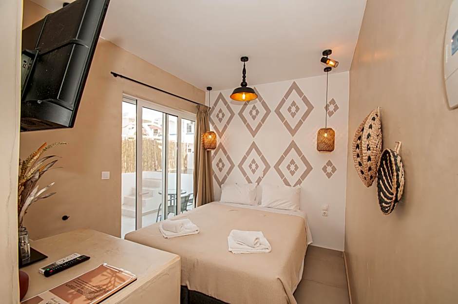 Atma Beach Rooms & Suites