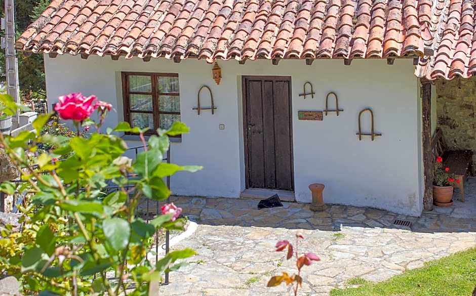 Viviendas Rurales El Covaju