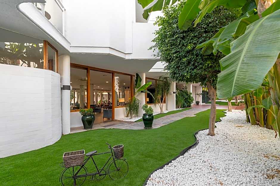 Aluasun Lago Rojo - Adults recommended