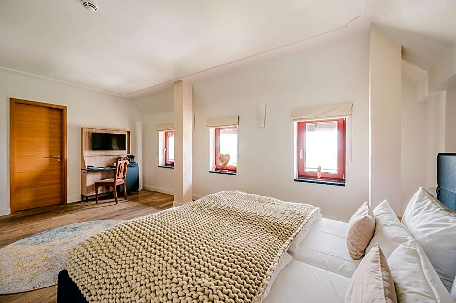 SCHLOSS RANZOW - kleines Romantik Hotel - Wellness - Golfplatz - Hochzeiten & Feiern
