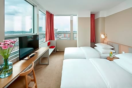 Superior Twin Room with Old Town View